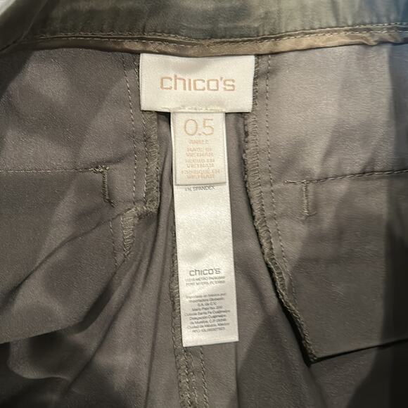 Chico's Luxe Utility Green Convertible Ankle Pants Chico's Size 0.5/US Size 4/6 - Picture 9 of 10